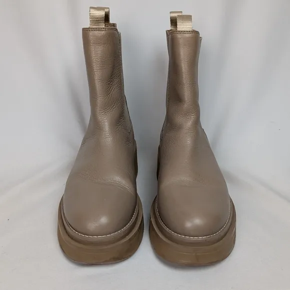 Sam Edelman 9 M Kolton Cedarwood Leather Rounded Toe Pull On Chelsea Ankle Boots