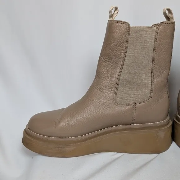 Sam Edelman 9 M Kolton Cedarwood Leather Rounded Toe Pull On Chelsea Ankle Boots