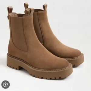 Sam Edelman Chelsea Boots | Size 8 | New without Box. Laguna Chelsea Boot