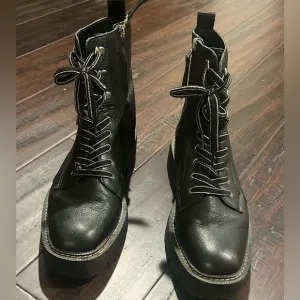 Sam Edelman Combat Laceup Boots Leather Black SIZE 8.5 Womens