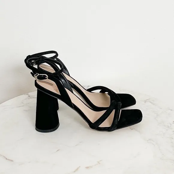 Sam Edelman NEW Kia Ankle Strap High Heel Sandals in Black Suede Size 6.5