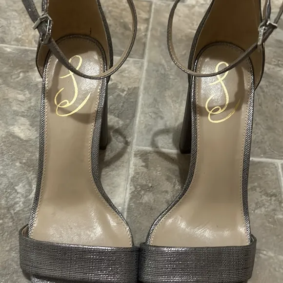 Sam Edelman Yaro Silver Metallic Block Heel Sandals Ankle Strap 9