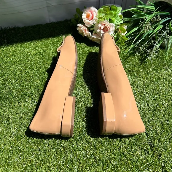 SAM EDELMANEmina Square Toe Flat In Color: ALMOND size 8 like new