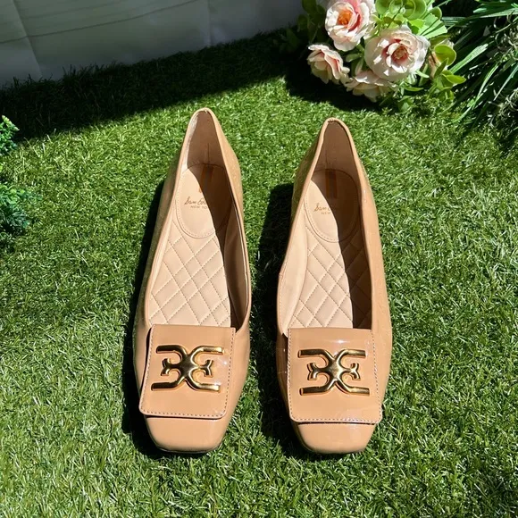 SAM EDELMANEmina Square Toe Flat In Color: ALMOND size 8 like new