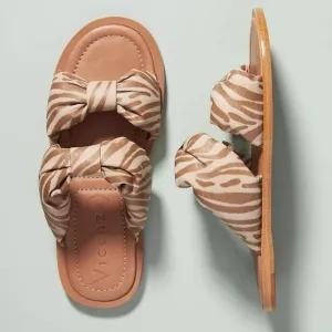 SANDALS 7 VICENZA TAN PUFFY ANIMAL PRINT  FLATS PATENT LEATHER SLIP ON NWOT