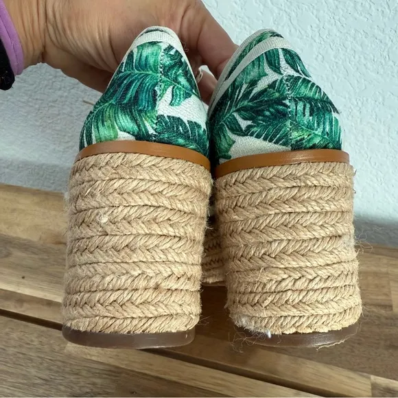 SCHUTZ- Tropical Leaf Print Espadrille Sneakers 6B