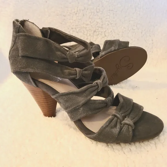 Seychelles gray suede knotted strap heeled sandals