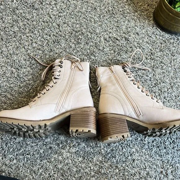 Seychelles Irresistible Nubuck Leather Combat Lace Up Boots Sz 6 Light Pink New