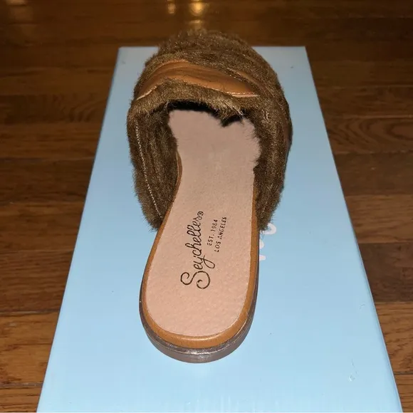 Seychelles Leather Survival Cozy Slip On Flats Tan Women’s Size 7 NEW