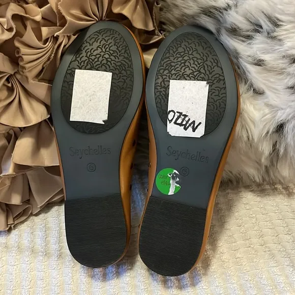 Seychelles Neon Moon Tan Leather Maryjane Ballet Flats Sz 6 NEW