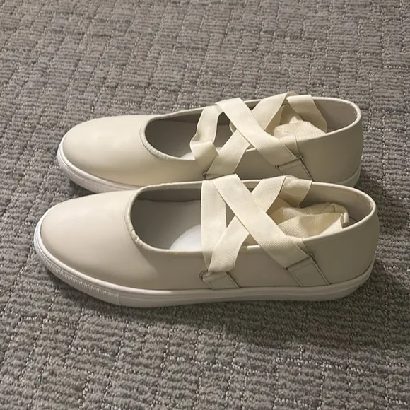 Seychelles Ribbons Lace-Up Flats - Size 10