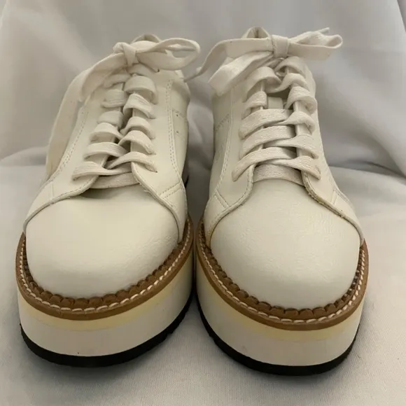 Shu Shop Suzanne White Platform Lace Up Sneakers Size 10 NWOT