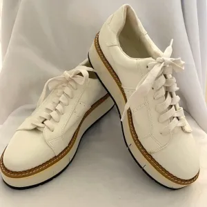 Shu Shop Suzanne White Platform Lace Up Sneakers Size 10 NWOT