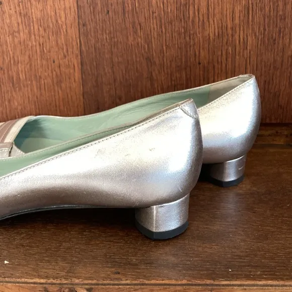 Sigerson Morrison 8 MOD Silver Baby Maryjanes Y2K