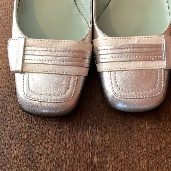 Sigerson Morrison 8 MOD Silver Baby Maryjanes Y2K