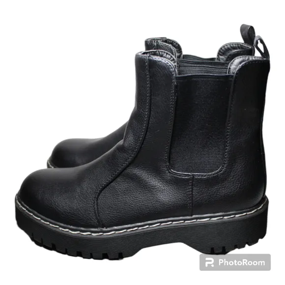 Sincerely Jules Hippie Chelsea Boot