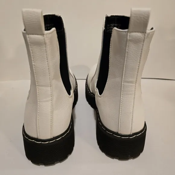 SINCERLY JULES White Leather Chelsea Boots Black Sole Platform Shoes Size 9M
