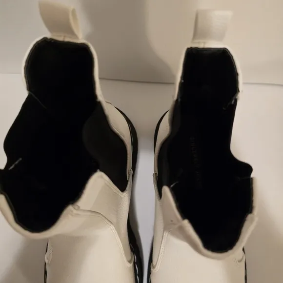 SINCERLY JULES White Leather Chelsea Boots Black Sole Platform Shoes Size 9M