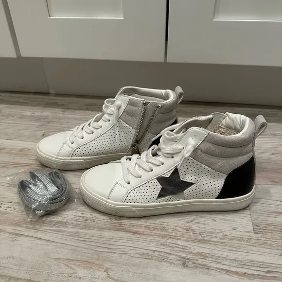 SIZE 6 Vintage Havana Women’s High Top Glitter Leather White and Black Sneakers