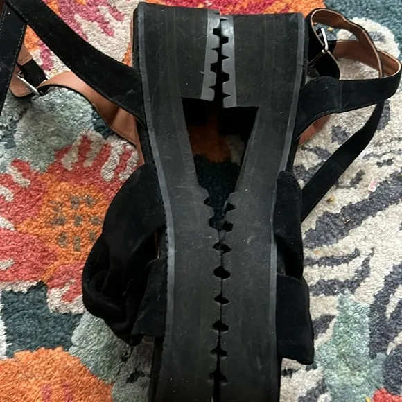 Size 9 Free People women’s Essex Chunky‎ platform suede Black Strap Sandals