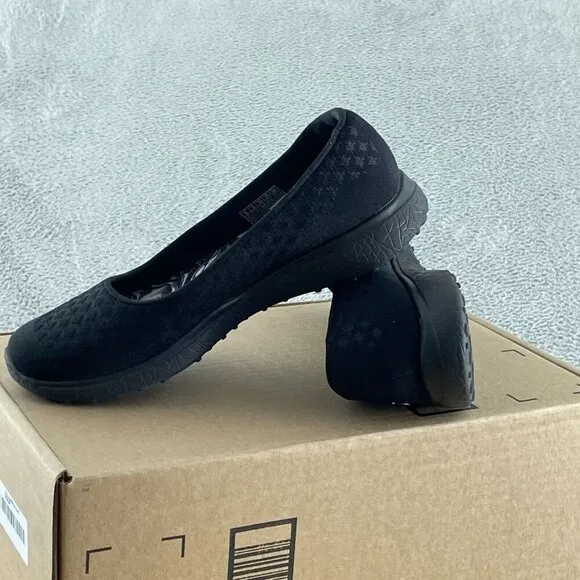Skechers Womens Microburst One Up Fashion Sneaker, Black, 6 US S059