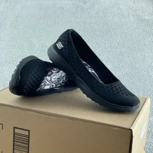 Skechers Womens Microburst One Up Fashion Sneaker, Black, 6 US S059