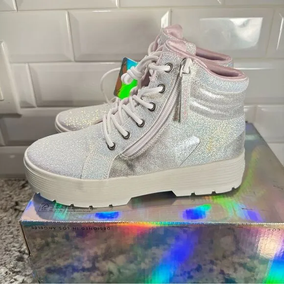 Sketchers Sneakers NWT