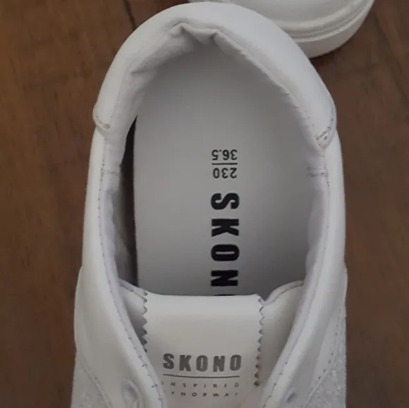 SKONO Norway - White Glitter Sneakers