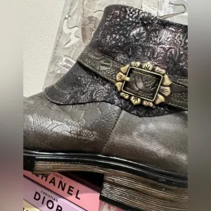 SOFFIA- Meteorite Floral Embossed Leather Chelsea Boot- Size 39