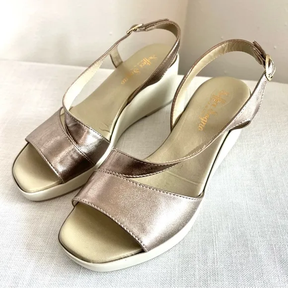 Soffice Sogno Metallic Slingback Wedge Sandals Women’s Size‎ 37 or US 6.5