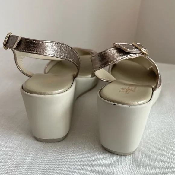 Soffice Sogno Metallic Slingback Wedge Sandals Women’s Size‎ 37 or US 6.5