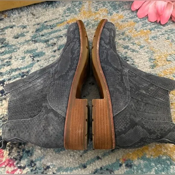 Sofft Bellis Chelsea Boots Blue/Gray Suede Faux Snake Skin Leather Size 8.5