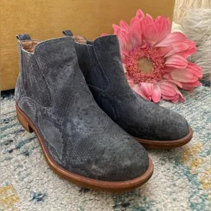 Sofft Bellis Chelsea Boots Blue/Gray Suede Faux Snake Skin Leather Size 8.5