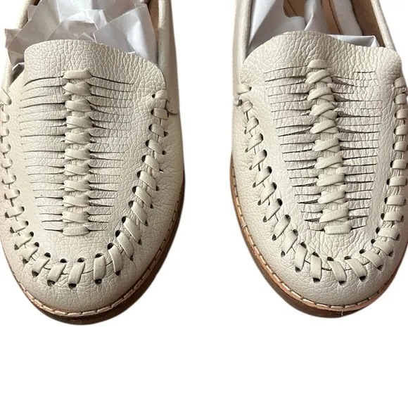 Sofft Cream White Woven Leather Grip Bottom Huarache Style Loafers Size 6.5 New!