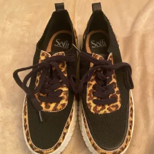 SOFFT Women's Black/Leopard platform Sneakers