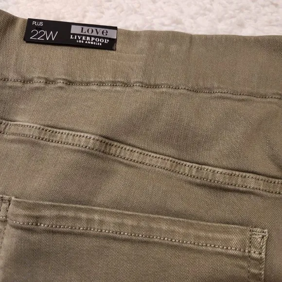 Soft Olive Sage Color Liverpool Pull On Stretch Cropped  22W