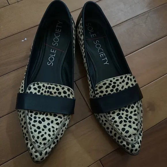 Sole society point two Cheeta fur leather flats size 10 mop wife