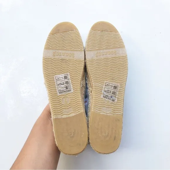 SOLUDOS | NWOT DAISIES EMBROIDERED ESPADRILLES IN LIGHT BLUE CHAMBRAY SIZE 9