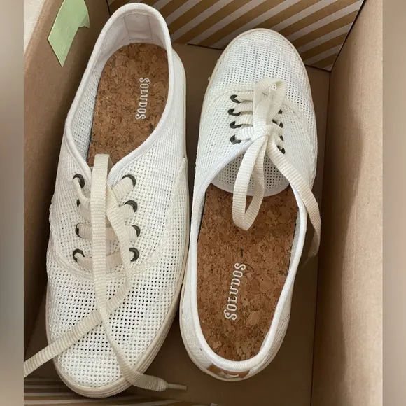 SOLUDOS 🦋 PLATFORM MESH SNEAKERS