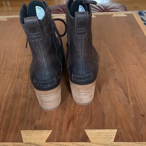 Sorel Cate Combat  Ankle Boots 7.5