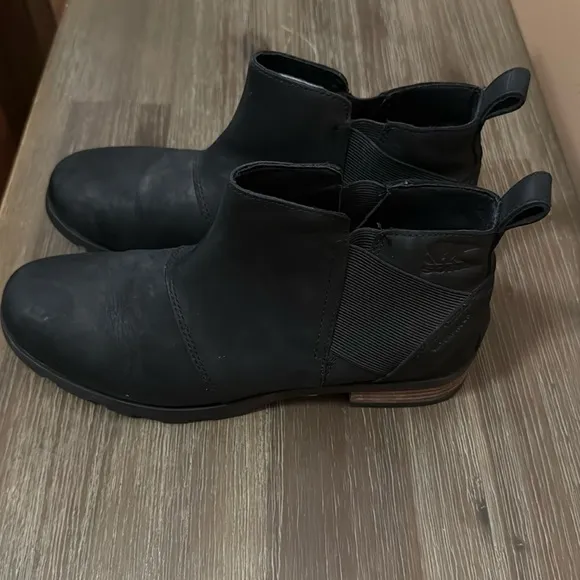 Sorel Emelie Chelsea Black Waterproof Boots