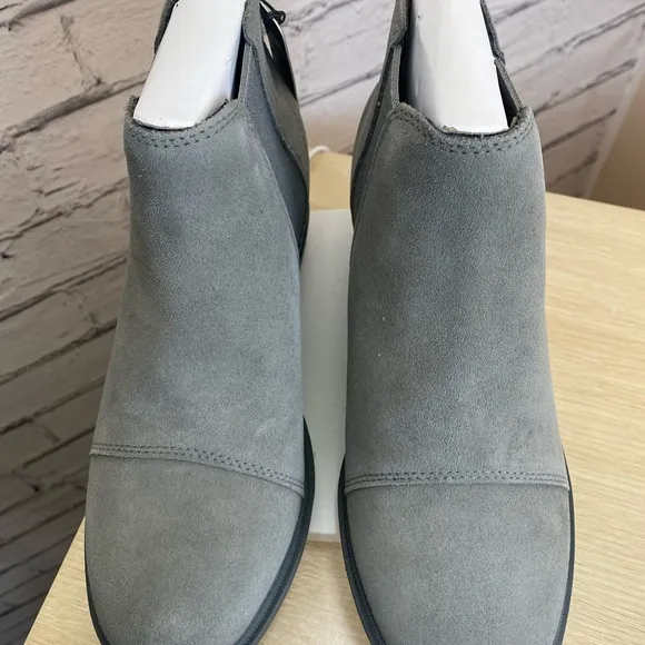 Sorel Evie Chelsea Ankle Boots Gray size 7