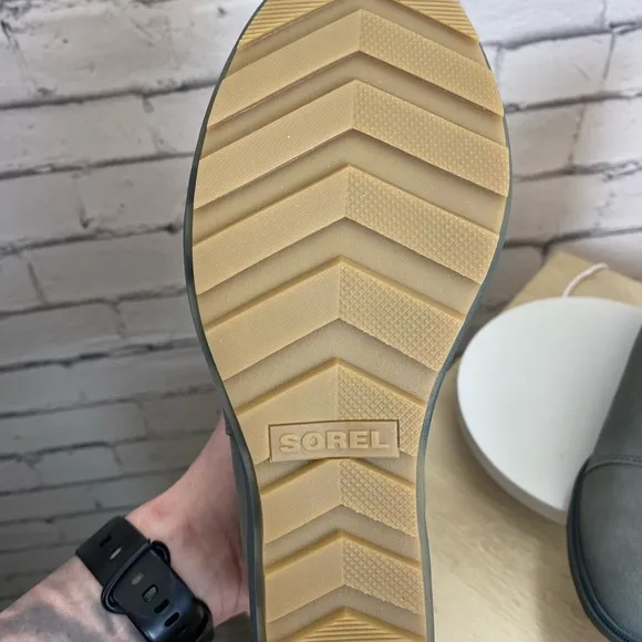 Sorel Evie Chelsea Ankle Boots Gray size 7