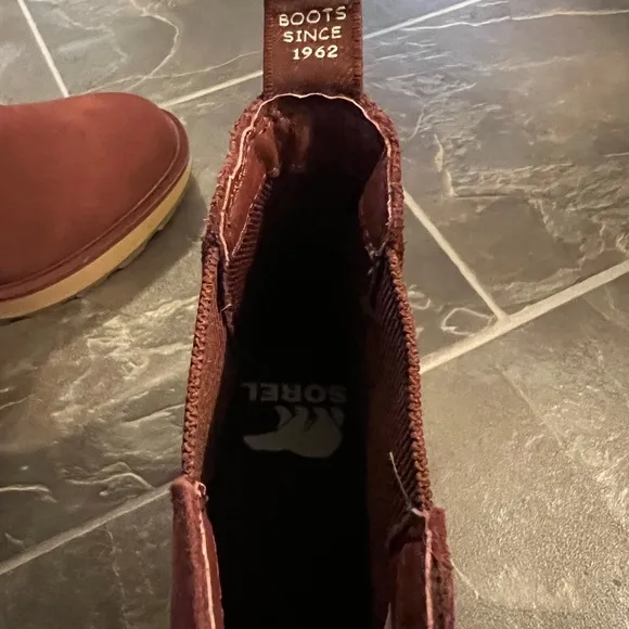 Sorel Highline Chelsea Boots