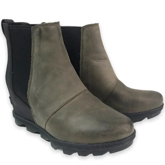 Sorel Joan of Arctic boots Wedge Chelsea Ankle Bootie lug soles waterproof
