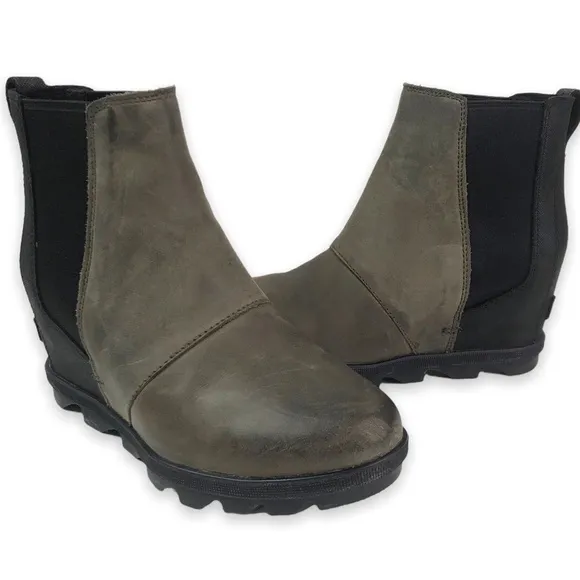 Sorel Joan of Arctic boots Wedge Chelsea Ankle Bootie lug soles waterproof