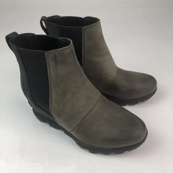 Sorel Joan of Arctic boots Wedge Chelsea Ankle Bootie lug soles waterproof