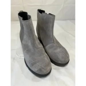 Sorel Joan of Arctic Chelsea Boots Gray Suede Hidden Wedge Booties Size 4