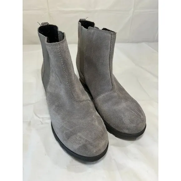 Sorel Joan of Arctic Chelsea Boots Gray Suede Hidden Wedge Booties Size 4