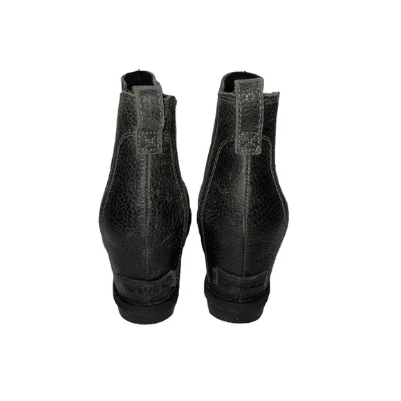 Sorel Joan of Arctic Chelsea Wedge Boots Size 9